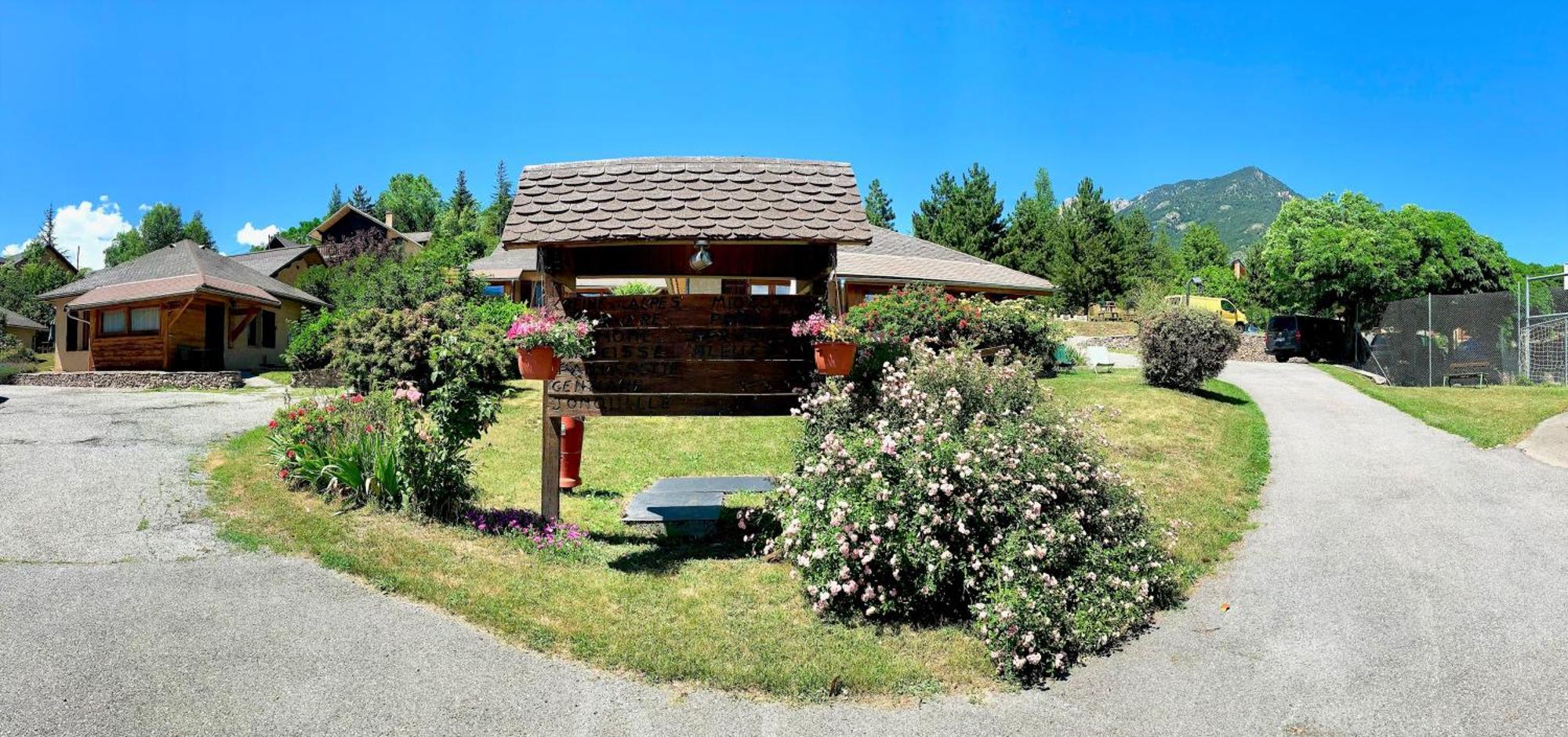 Le Catinat Fleuri Hotel Guillestre Kültér fotó