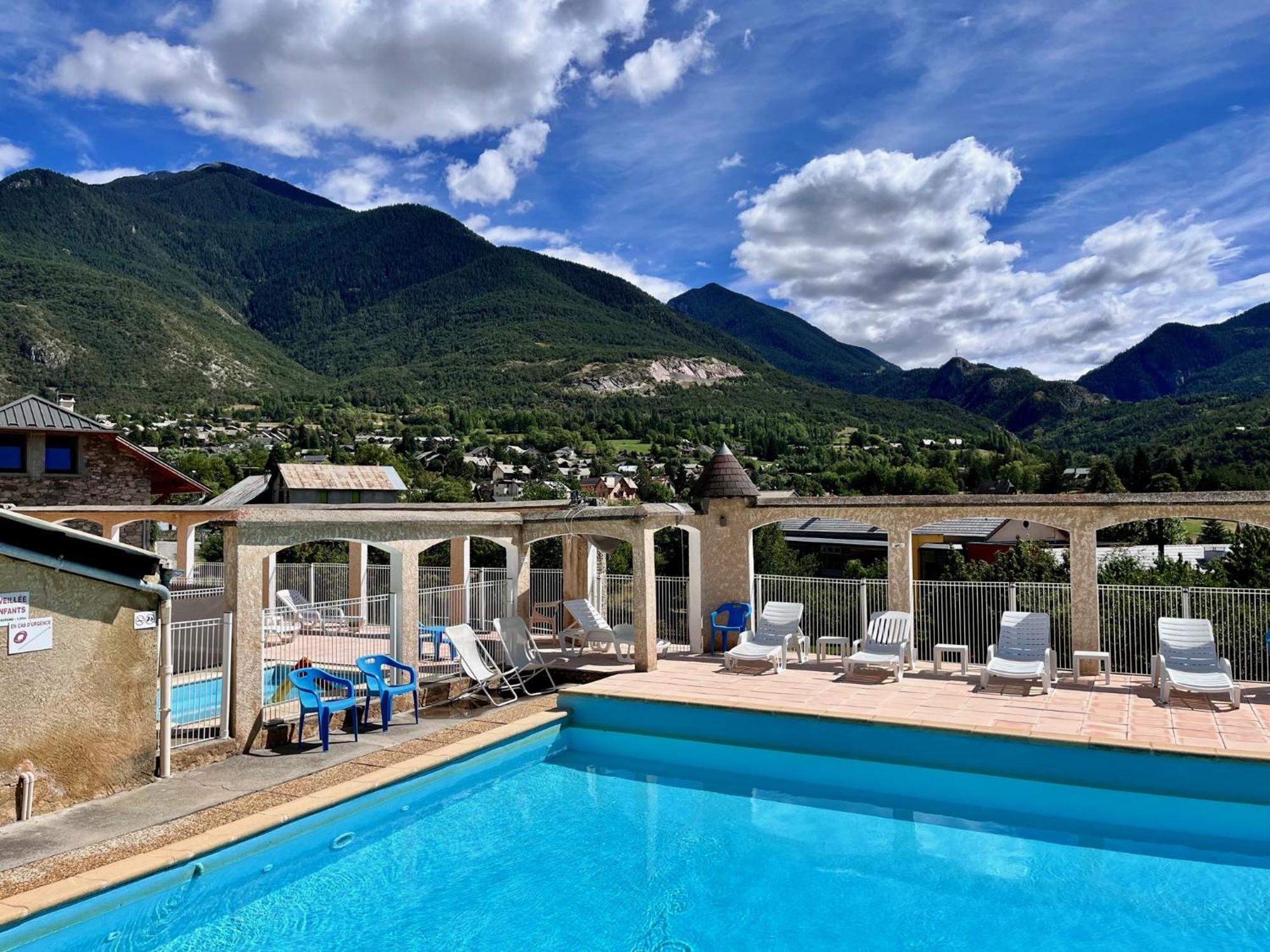 Le Catinat Fleuri Hotel Guillestre Kültér fotó