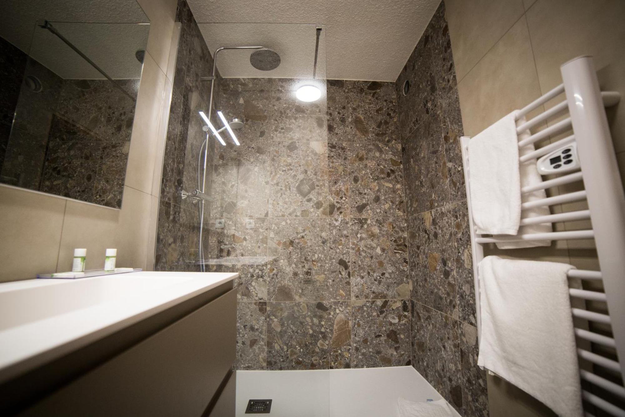Le Catinat Fleuri Hotel Guillestre Kültér fotó